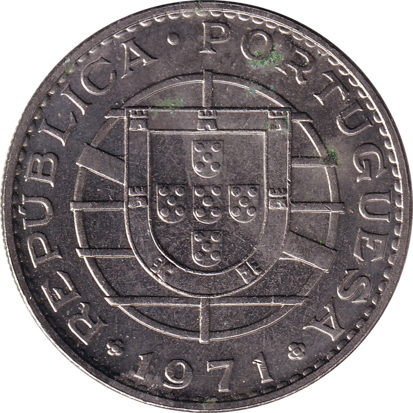 20 escudos - Blason