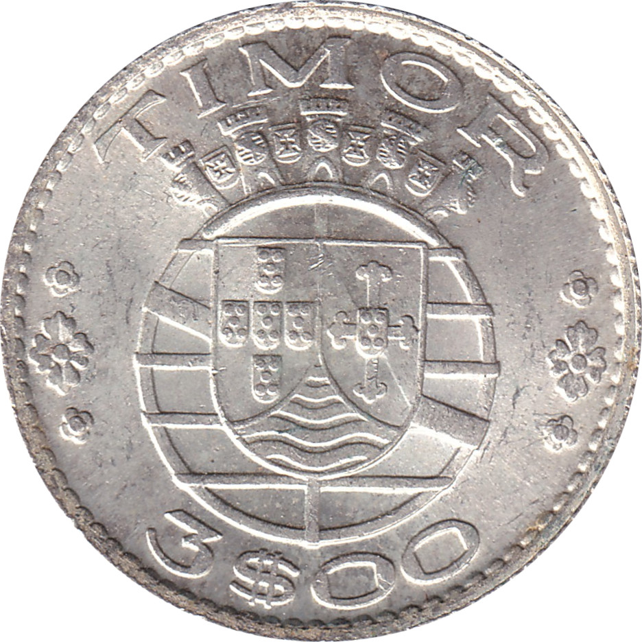 3 escudos argent - Écusson